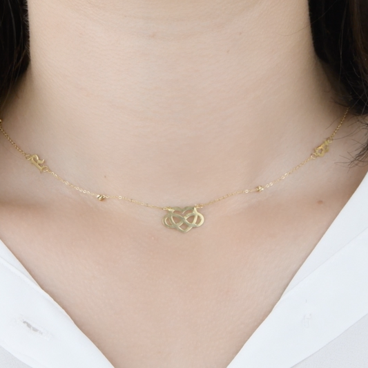 Collier Amour infini Avec lettres En Or 18k